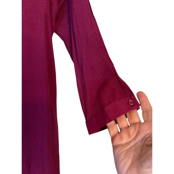 St. John’s Bay Women's V-Neck Gauze Tunic Blouse Pullover Size L Dark Berry NWT - Picture 3 of 6